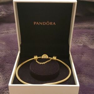 Pandora Moments gold bracelet